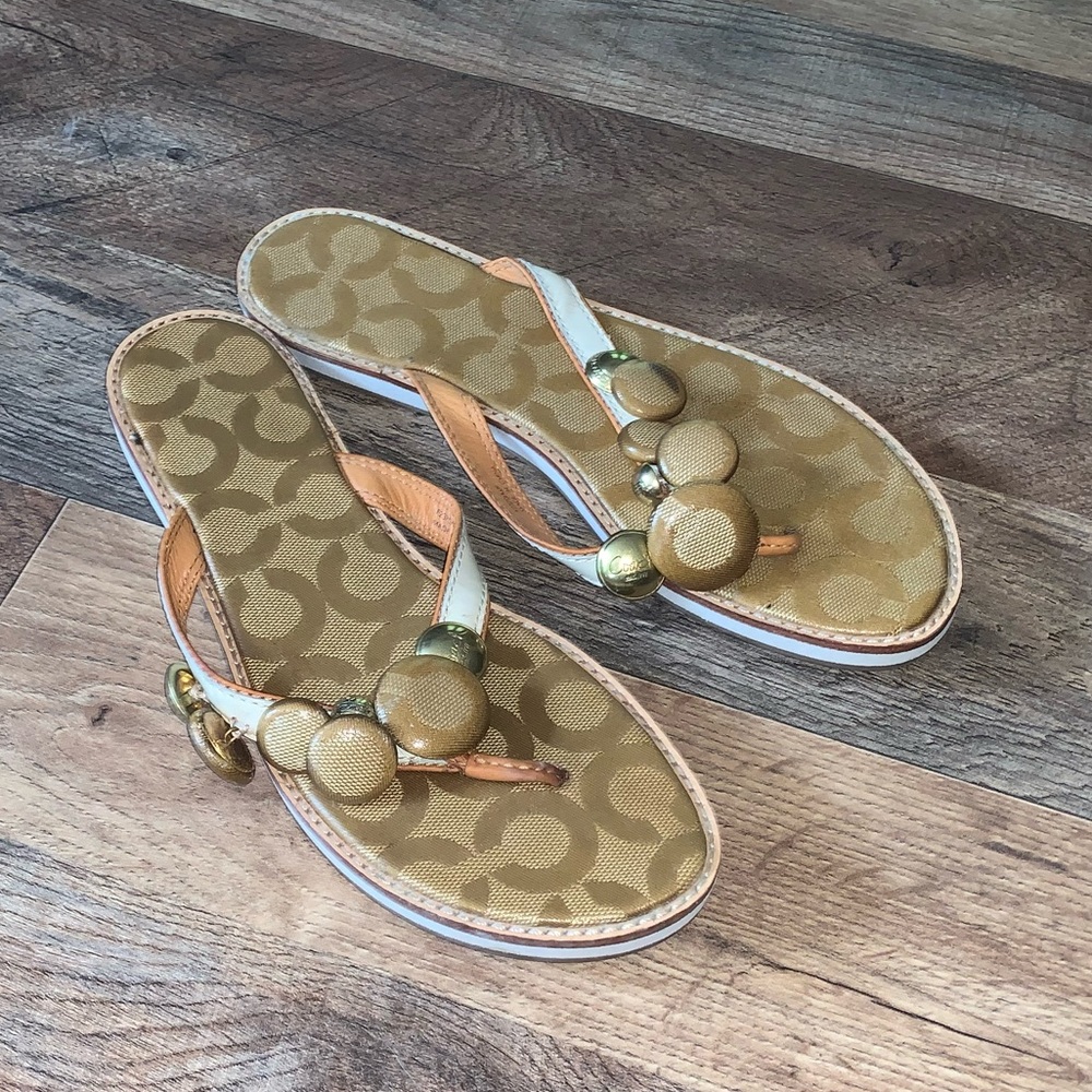 Coach “Dylan” printed fashion sandals flip flops shoes size 6B